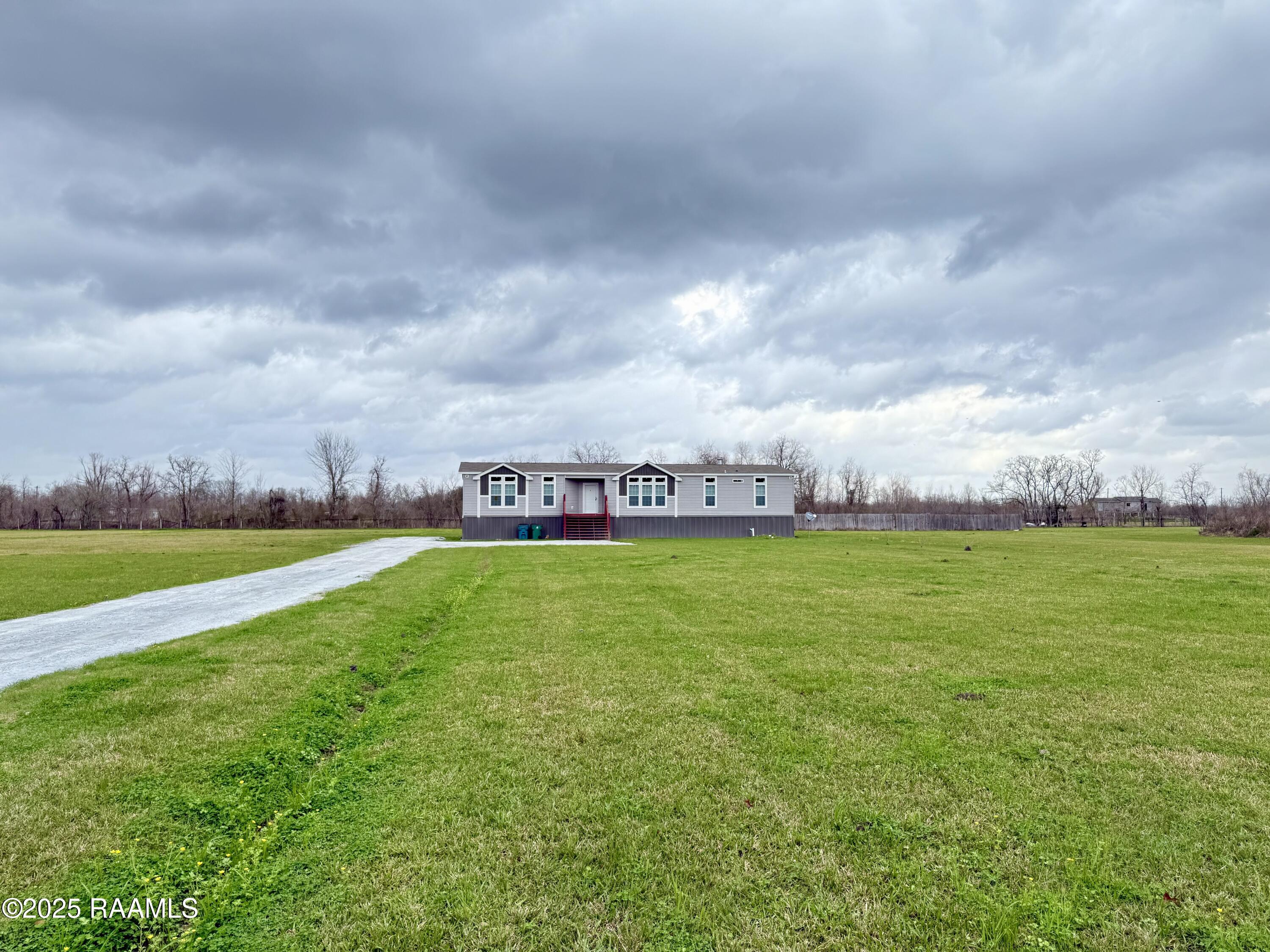 1095 Hope Road Breaux Bridge, LA 70517 - Photo 1 of 23 IMG_2254