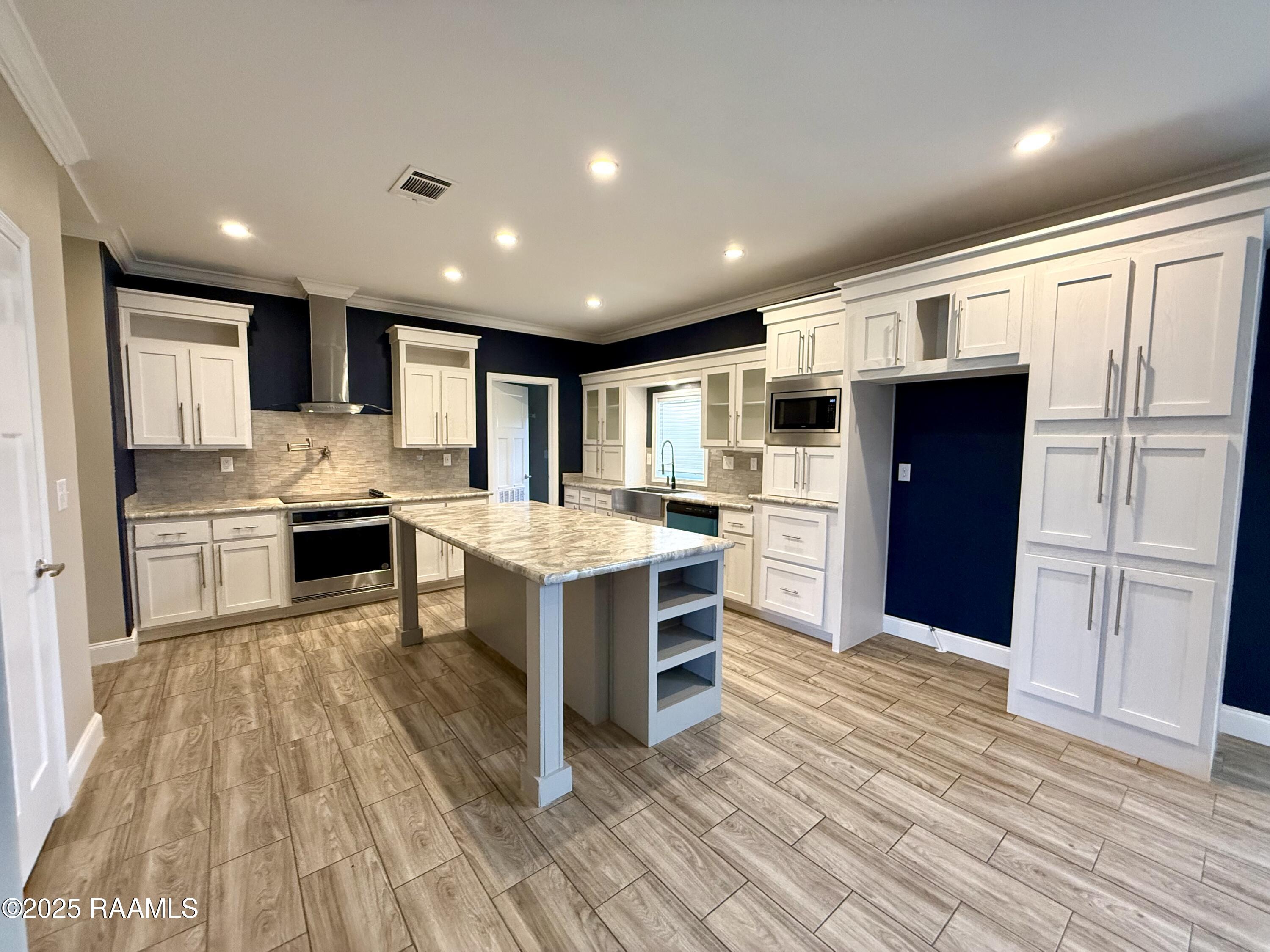 1095 Hope Road Breaux Bridge, LA 70517 - Photo 5 of 23 IMG_2259