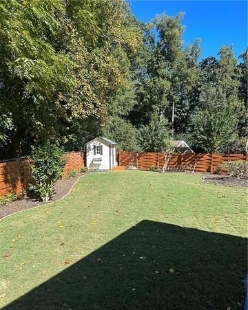 302 Old Ivy Road Northeast Atlanta, GA 30342 - Photo 30 of 33