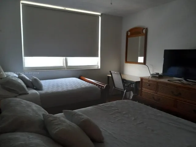 $4,900 | 2080 South Ocean Drive, Unit 1104, Hallandale Beach, FL 33009