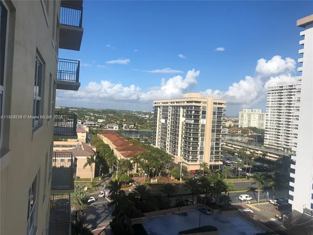 $4,900 | 2080 South Ocean Drive, Unit 1104, Hallandale Beach, FL 33009
