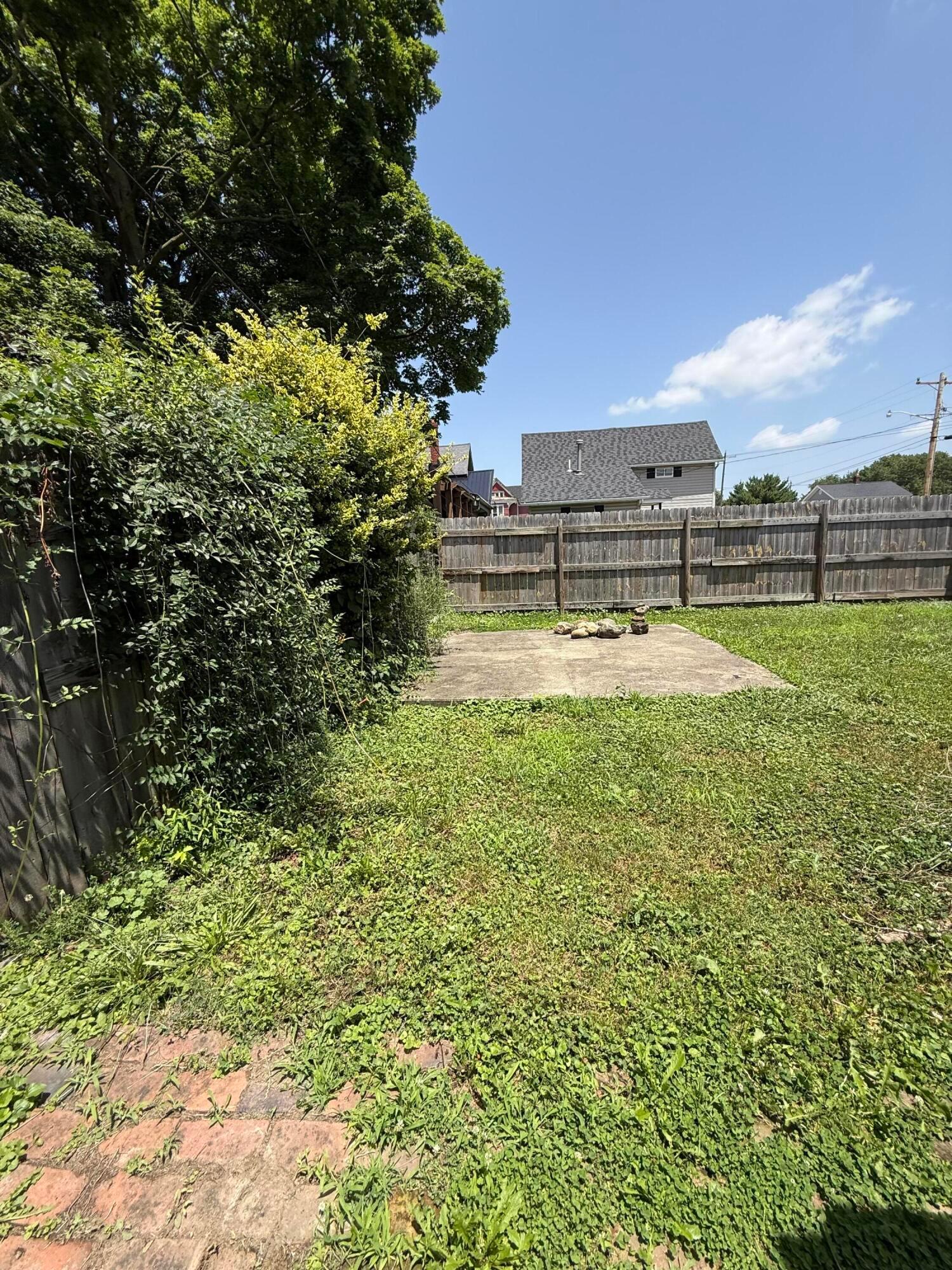 1007 South Washington Street Circleville, OH 43113 - Photo 15 of 19 IMG_8082