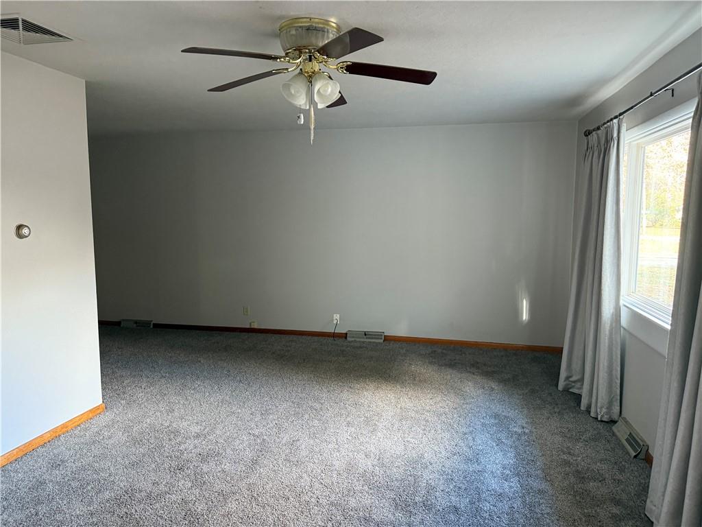 104 Warwick Road Coffeyville, KS 67337 - Photo 4 of 39