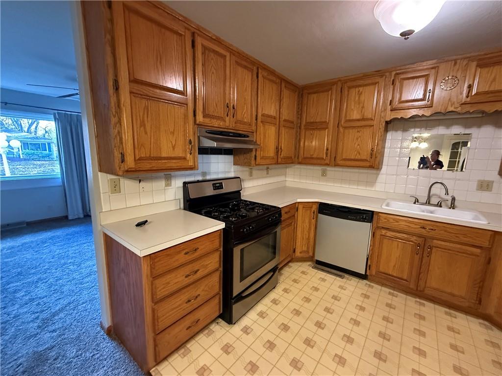 104 Warwick Road Coffeyville, KS 67337 - Photo 9 of 39