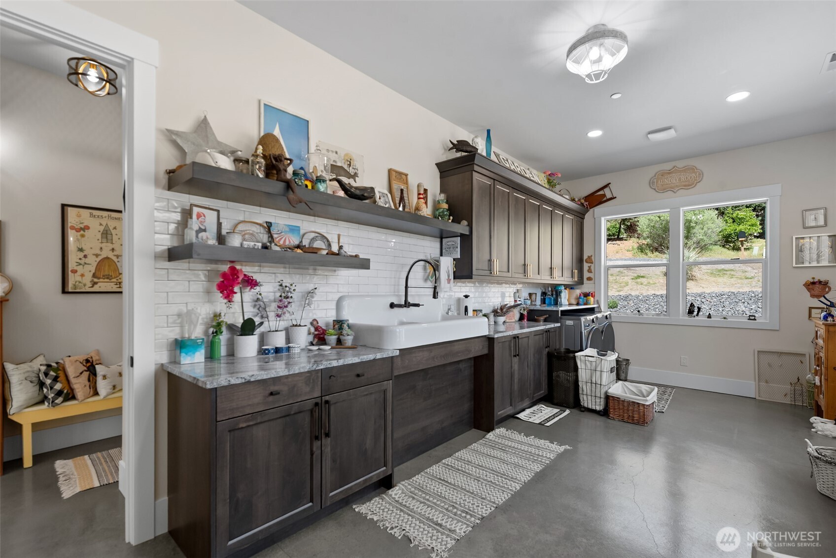 1541 Pitcher Canyon Road Wenatchee, WA 98801 - Photo 31 of 40 a kitchen with sink cabinets and window