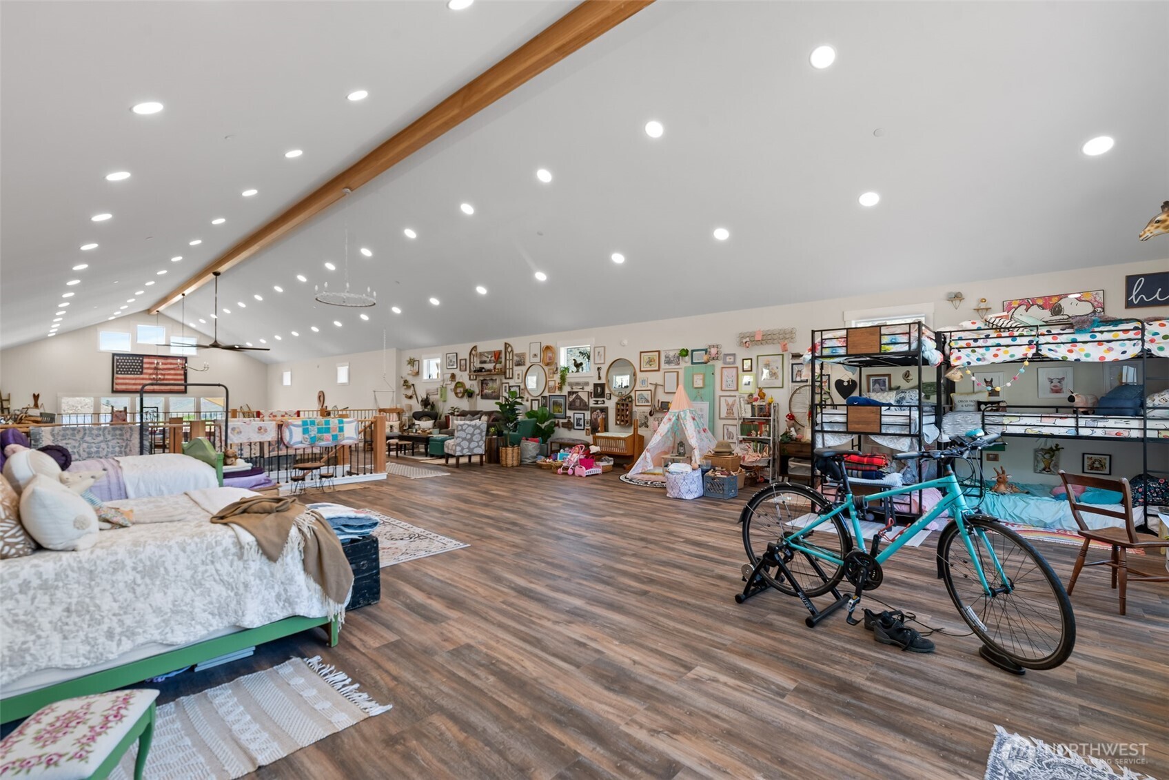1541 Pitcher Canyon Road Wenatchee, WA 98801 - Photo 33 of 40 a view of a room with furniture and wooden floor