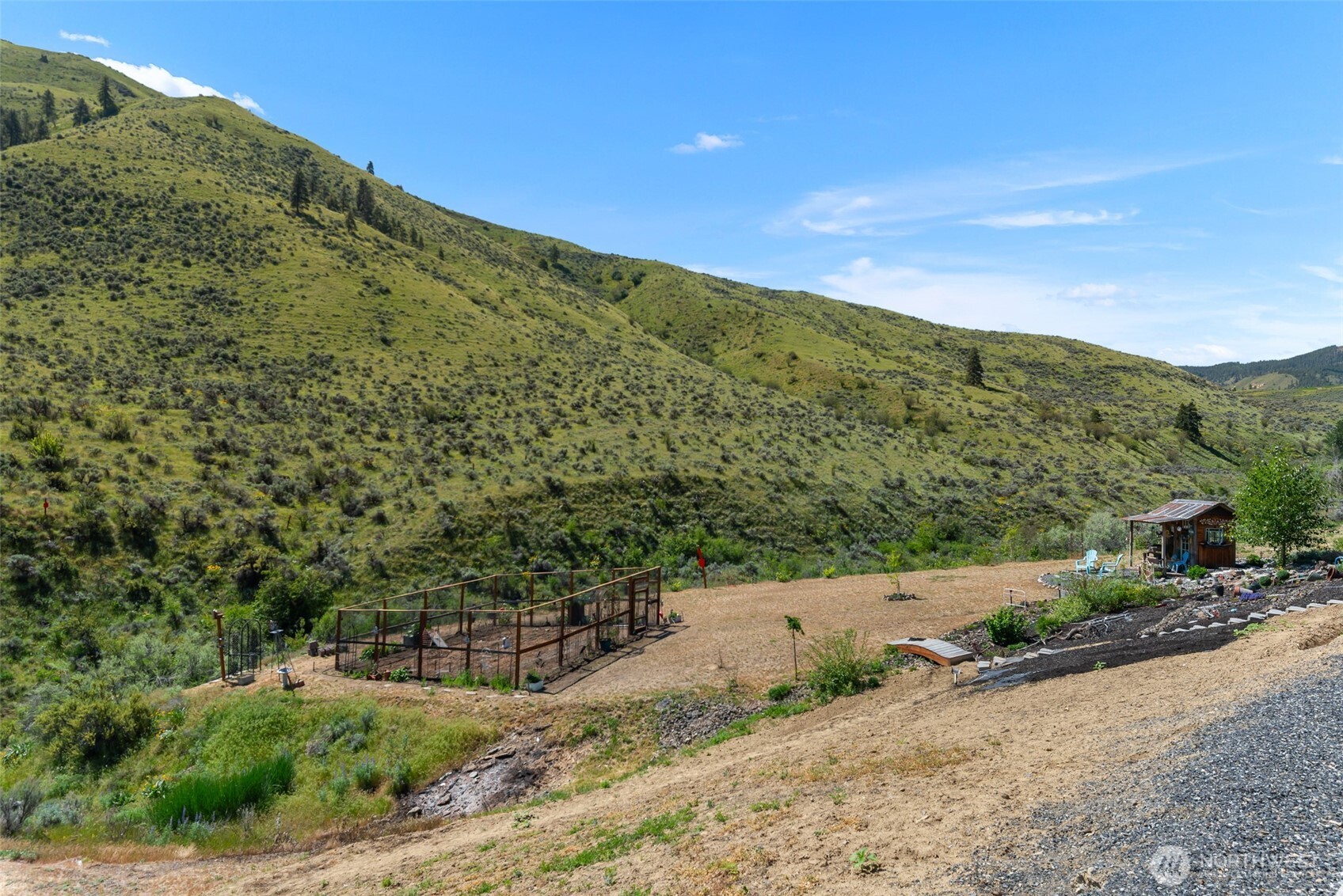 1541 Pitcher Canyon Road Wenatchee, WA 98801 - Photo 38 of 40 a view of a mountain