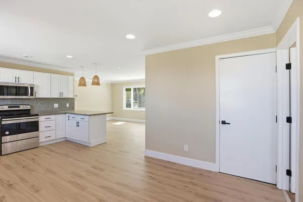 $5,000 | 400 La Casa Avenue, San Mateo, CA 94403