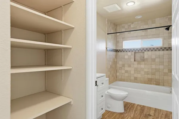 $4,800 | 400 La Casa Avenue, San Mateo, CA 94403