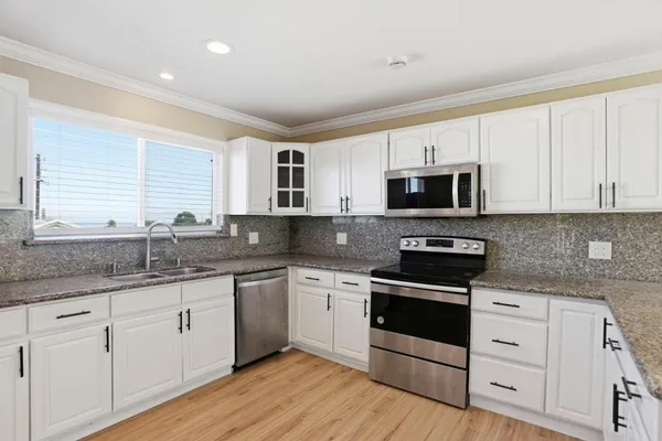 $5,000 | 400 La Casa Avenue, San Mateo, CA 94403