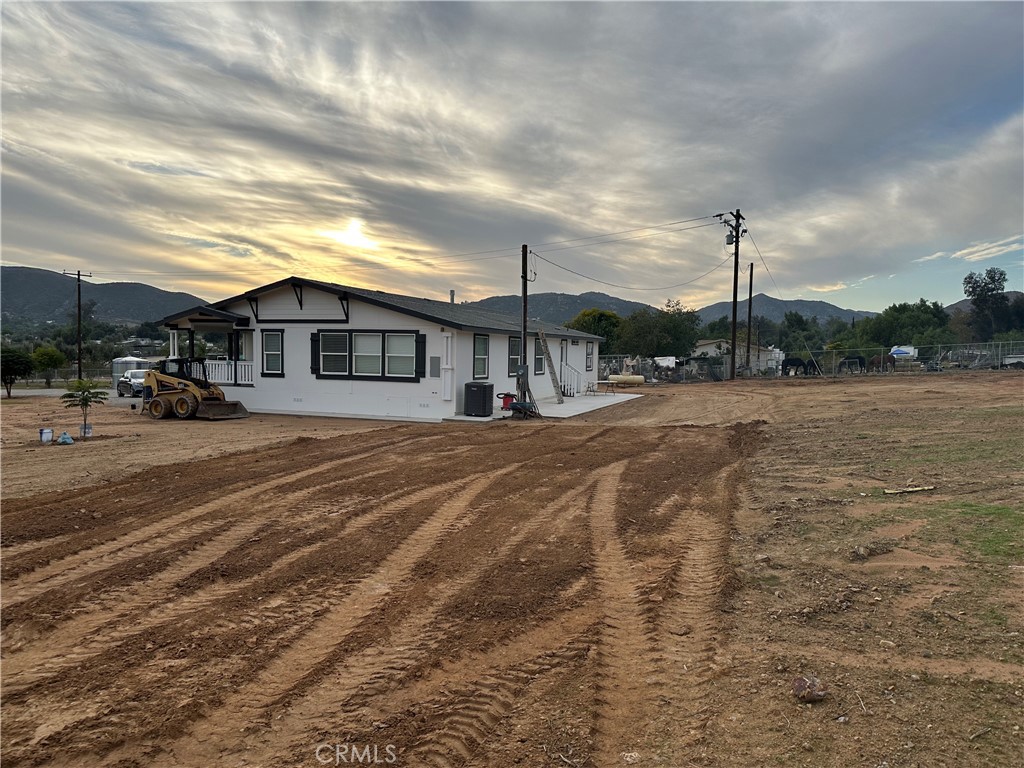 21204 Versaie Perris, CA 92570 - Photo 3 of 33