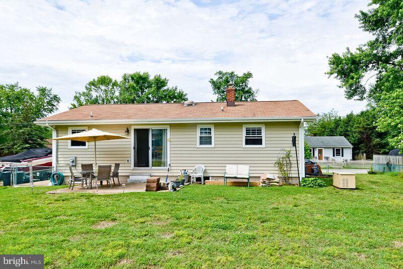 8117 Edgewater Road Clearwater Beach, MD 21226 - Photo 19 of 25 Exterior (Rear)
