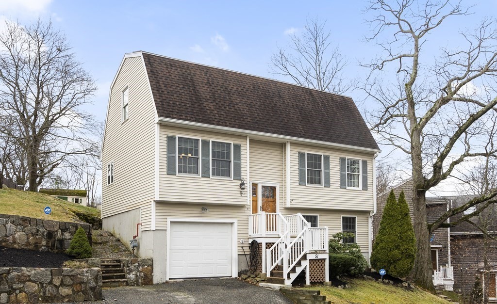 51 Coolidge Road Lynn, MA 01902 - Photo 1 of 31 Gallery Image 1
