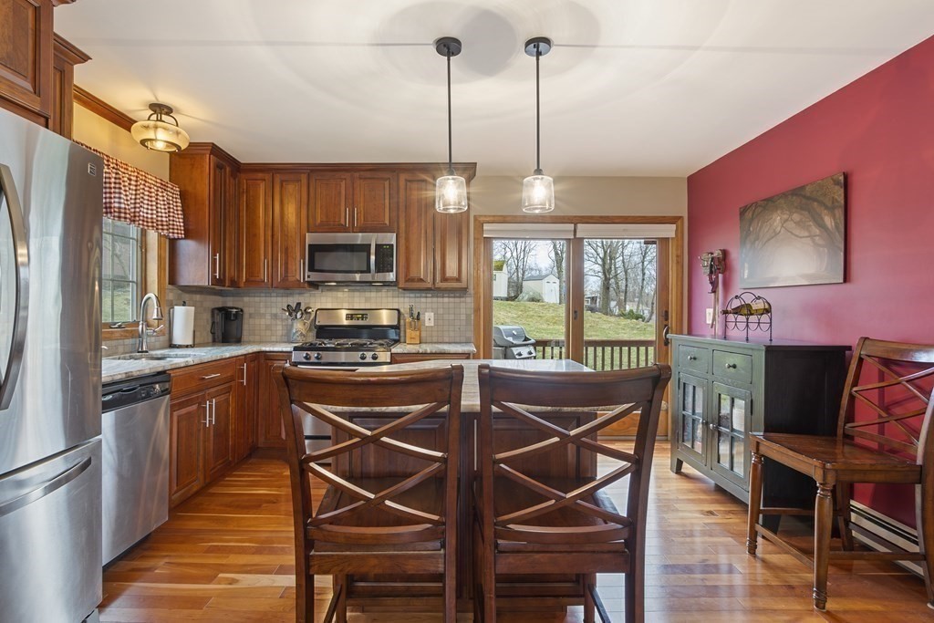 51 Coolidge Road Lynn, MA 01902 - Photo 3 of 31 Gallery Image 3