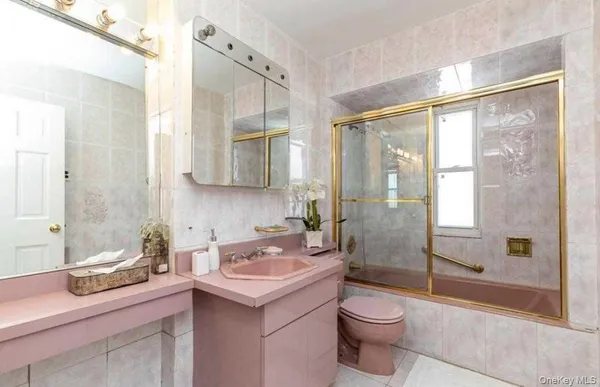 $4,000 | 73-14 174th Street | Hillcrest