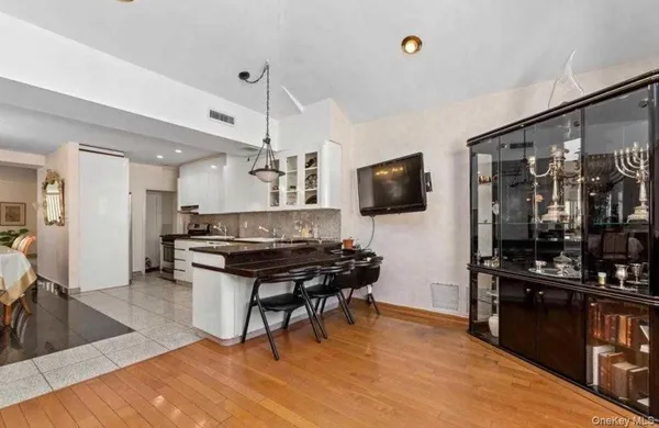 $4,000 | 73-14 174th Street | Hillcrest
