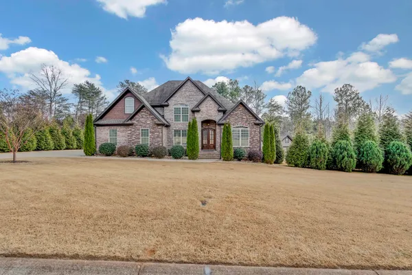 $683,000 | 108 Rocky Water Pointe, Wellford, SC 29385