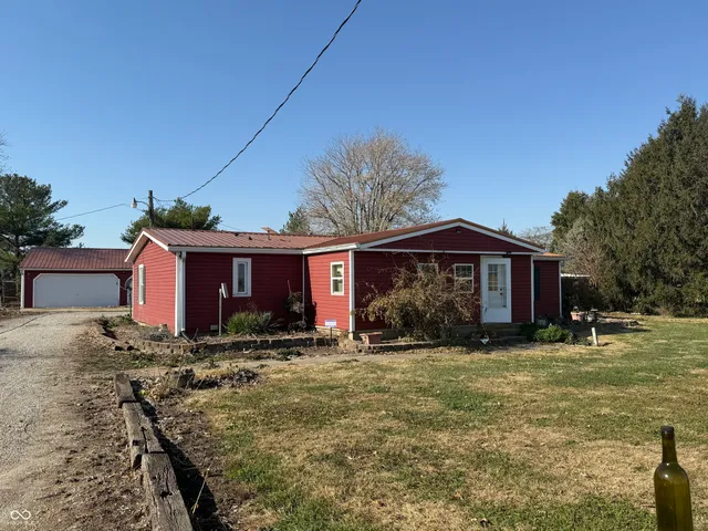 $165,000 | 15079 North 100th Street West, Covington, IN 47932