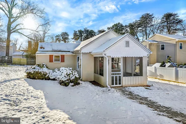 $310,000 | 667 213th Street, Pasadena, MD 21122