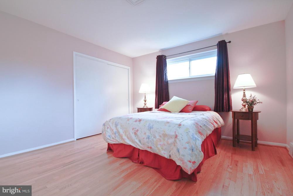 5216 Ferndale Street Springfield, VA 22151 - Photo 11 of 29 Bedroom (Master)