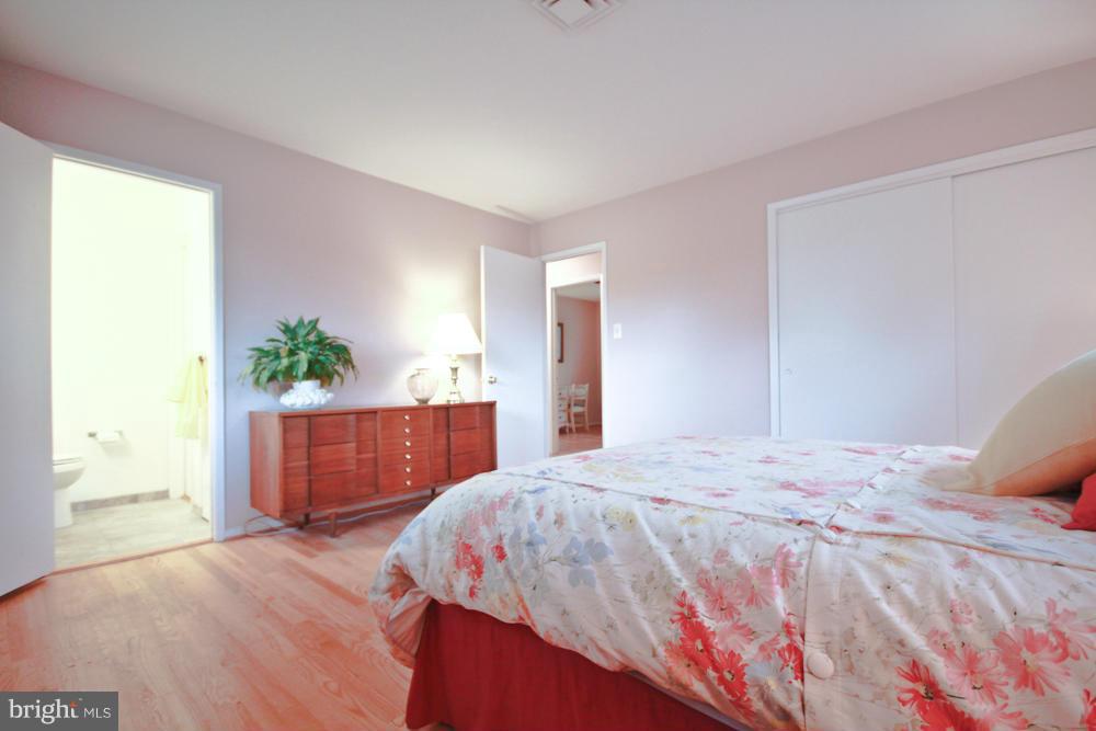 5216 Ferndale Street Springfield, VA 22151 - Photo 12 of 29 Bedroom (Master)