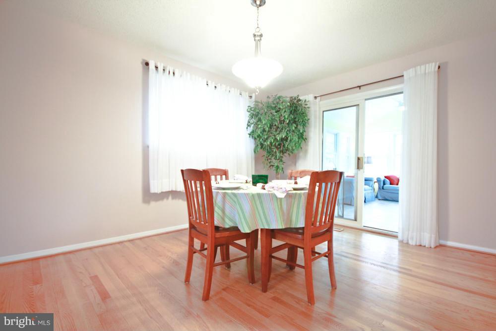 5216 Ferndale Street Springfield, VA 22151 - Photo 6 of 29 Dining Room