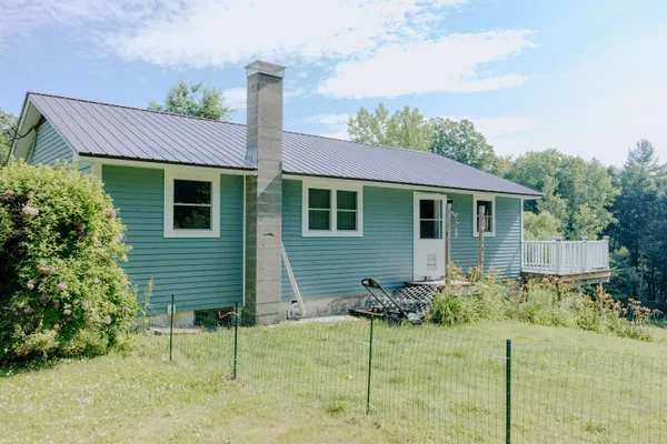 $199,000 | 253 Farnsworth Circle, Westminster, VT 05346