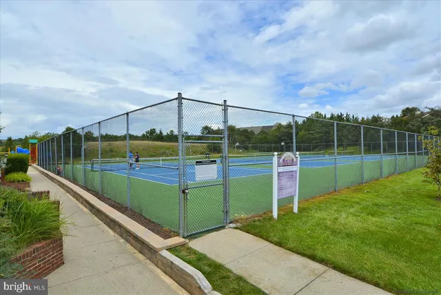 $2,100 | 6939 Mary Caroline Circle, Unit E, Alexandria, VA 22310