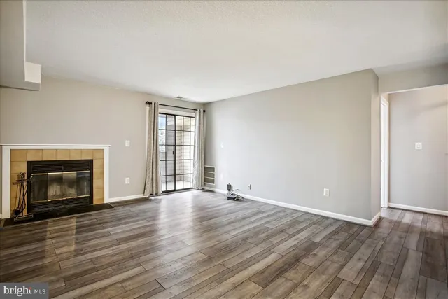 $2,100 | 6939 Mary Caroline Circle, Unit E, Alexandria, VA 22310