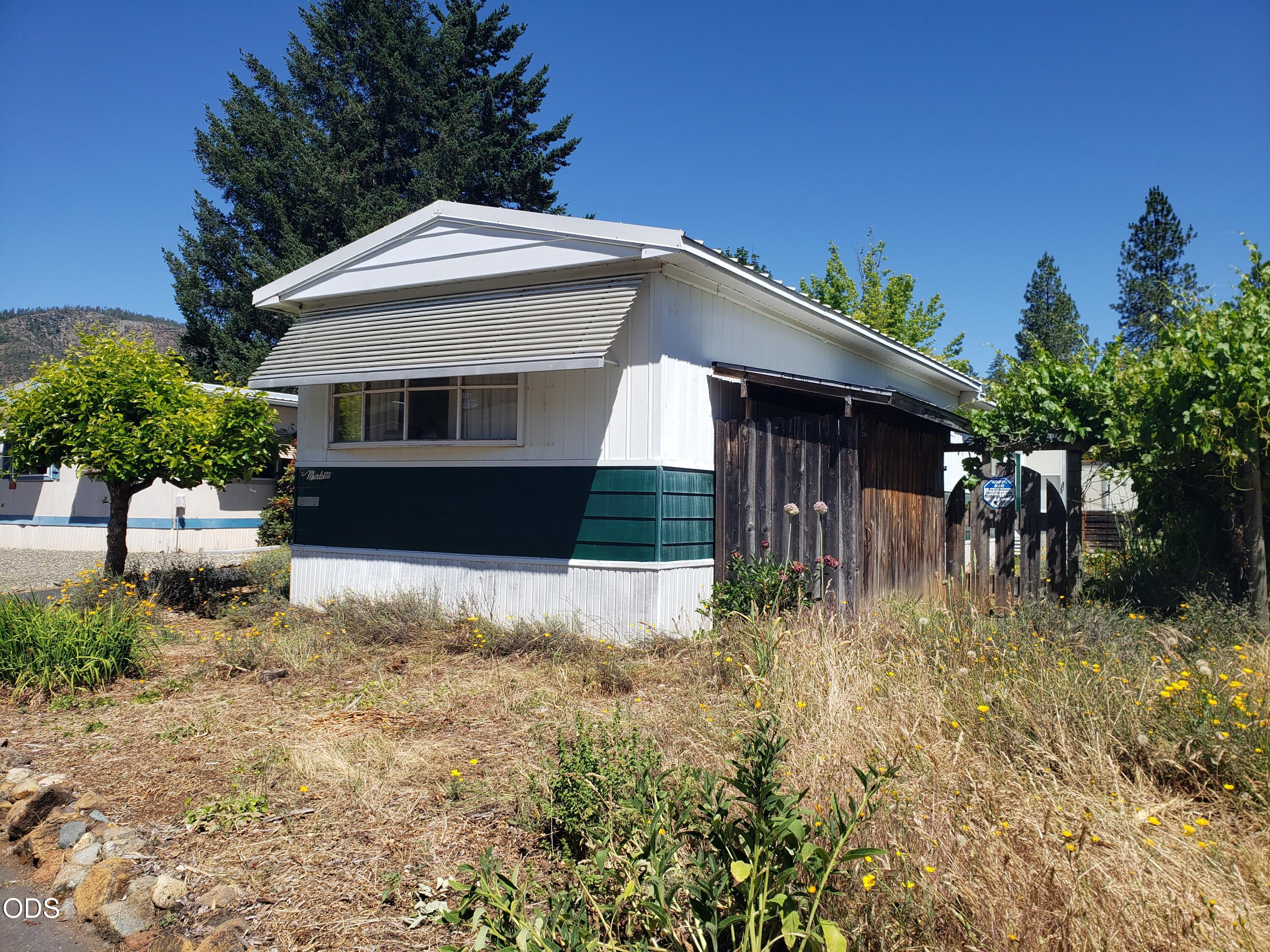 222 Ollis Road, Unit 25 Cave Junction, OR 97523 - Photo 4 of 26