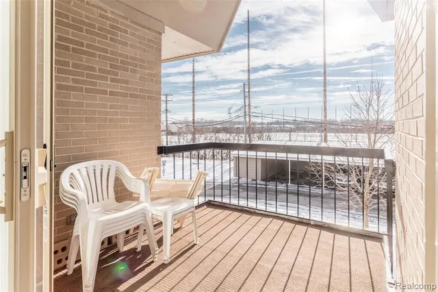 $181,700 | 1997 Klingensmith Road, Unit 55, Bloomfield Hills, MI 48302