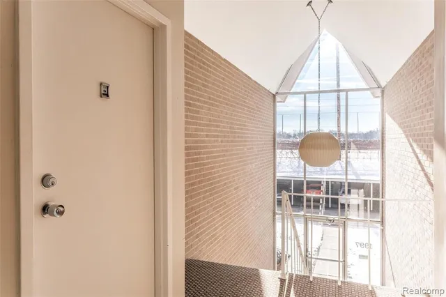 $181,700 | 1997 Klingensmith Road, Unit 55, Bloomfield Hills, MI 48302