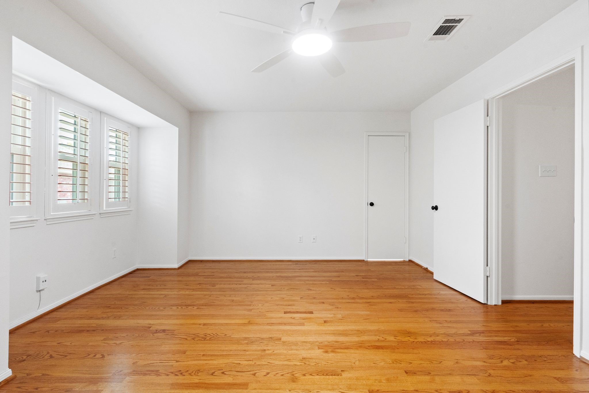 727 Bunker Hill Road, Unit 15 Houston, TX 77024 - Photo 39 of 45