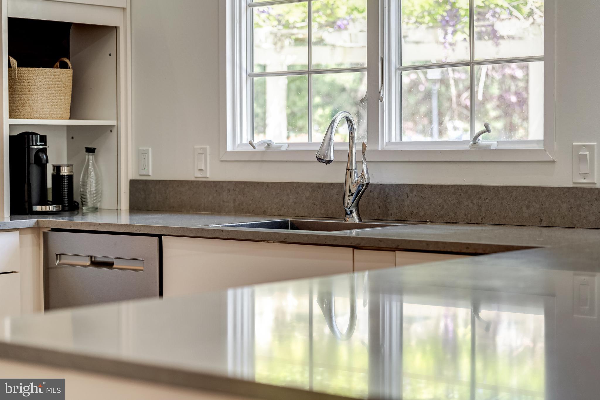 1309 Stable Farm Court Reston, VA 20194 - Photo 13 of 39 .