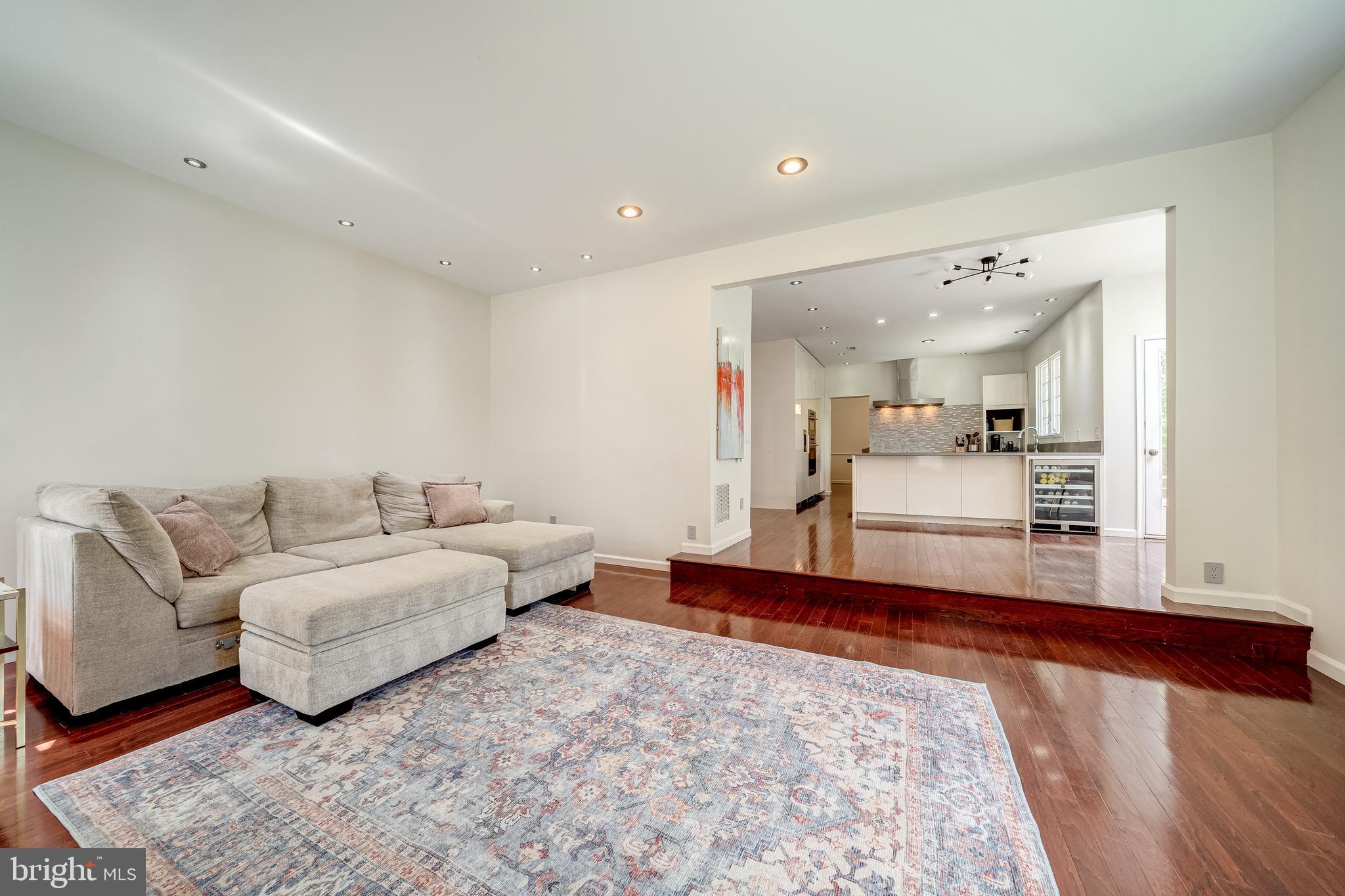 1309 Stable Farm Court Reston, VA 20194 - Photo 19 of 39 .