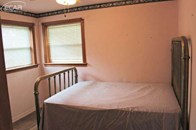 8543 North Vassar Road Mount Morris, MI 48458 - Photo 6 of 11 20445683-5.JPG