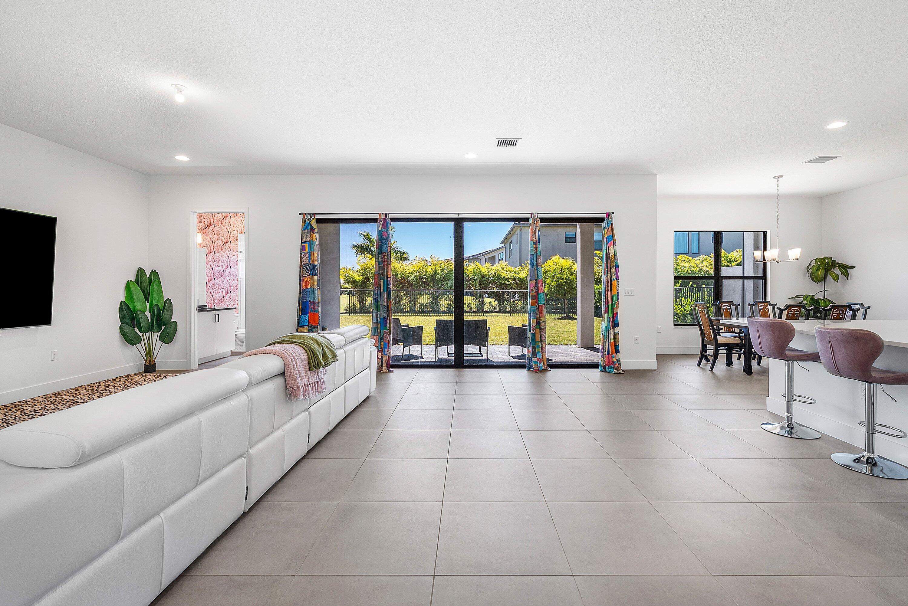 8260 Royal County Down Road Boca Raton, FL 33434 - Photo 27 of 115 025-8260RoyalCountyDownRoad-BocaRaton-FL