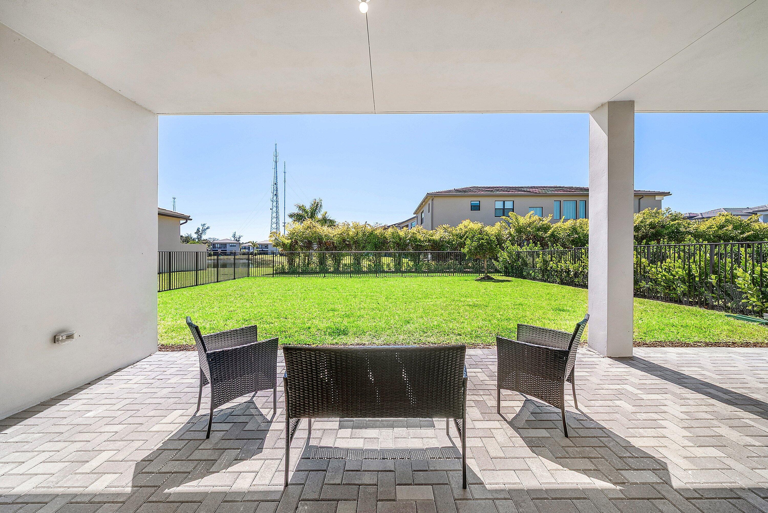 8260 Royal County Down Road Boca Raton, FL 33434 - Photo 53 of 115 051-8260RoyalCountyDownRoad-BocaRaton-FL