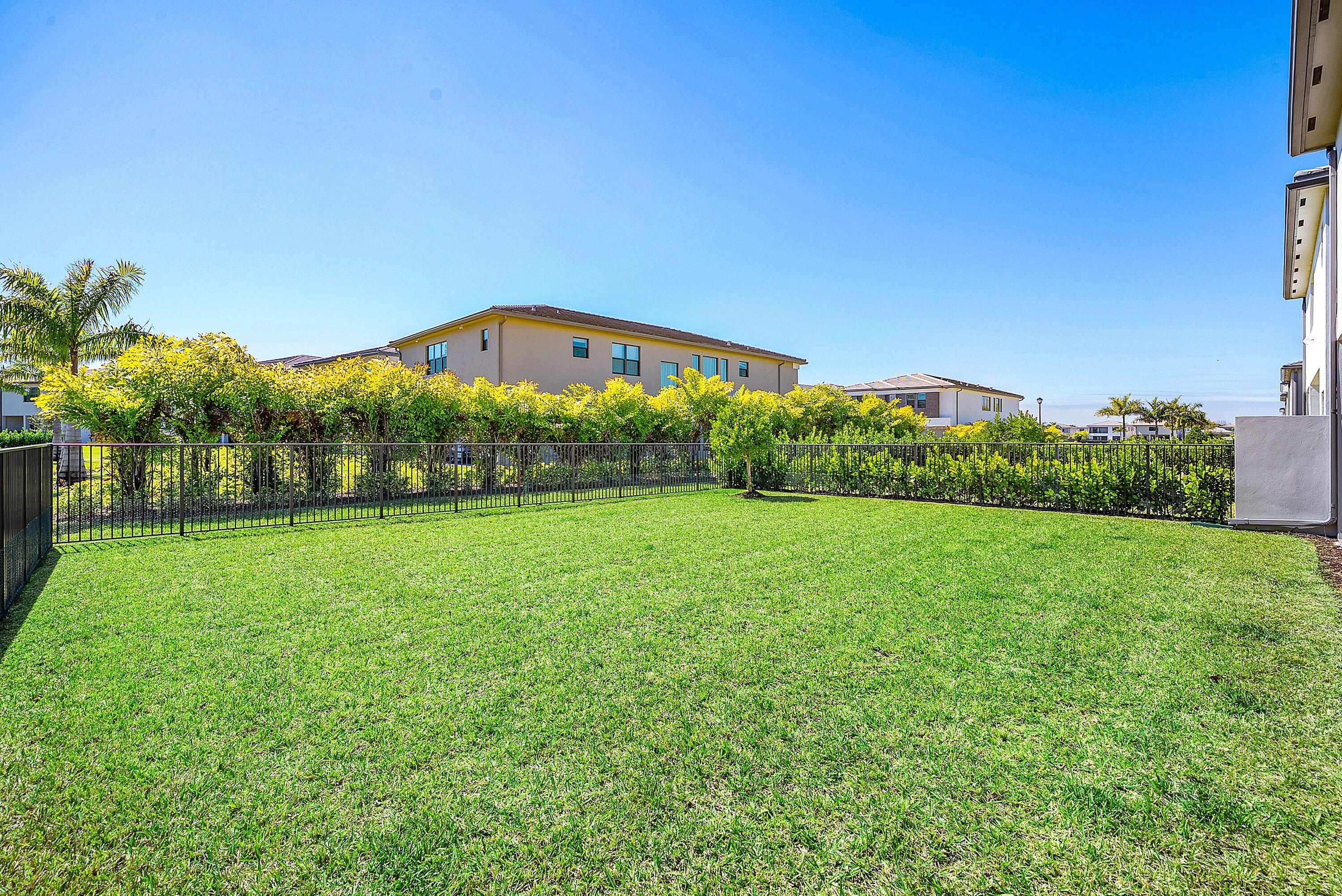 8260 Royal County Down Road Boca Raton, FL 33434 - Photo 58 of 115 056-8260RoyalCountyDownRoad-BocaRaton-FL