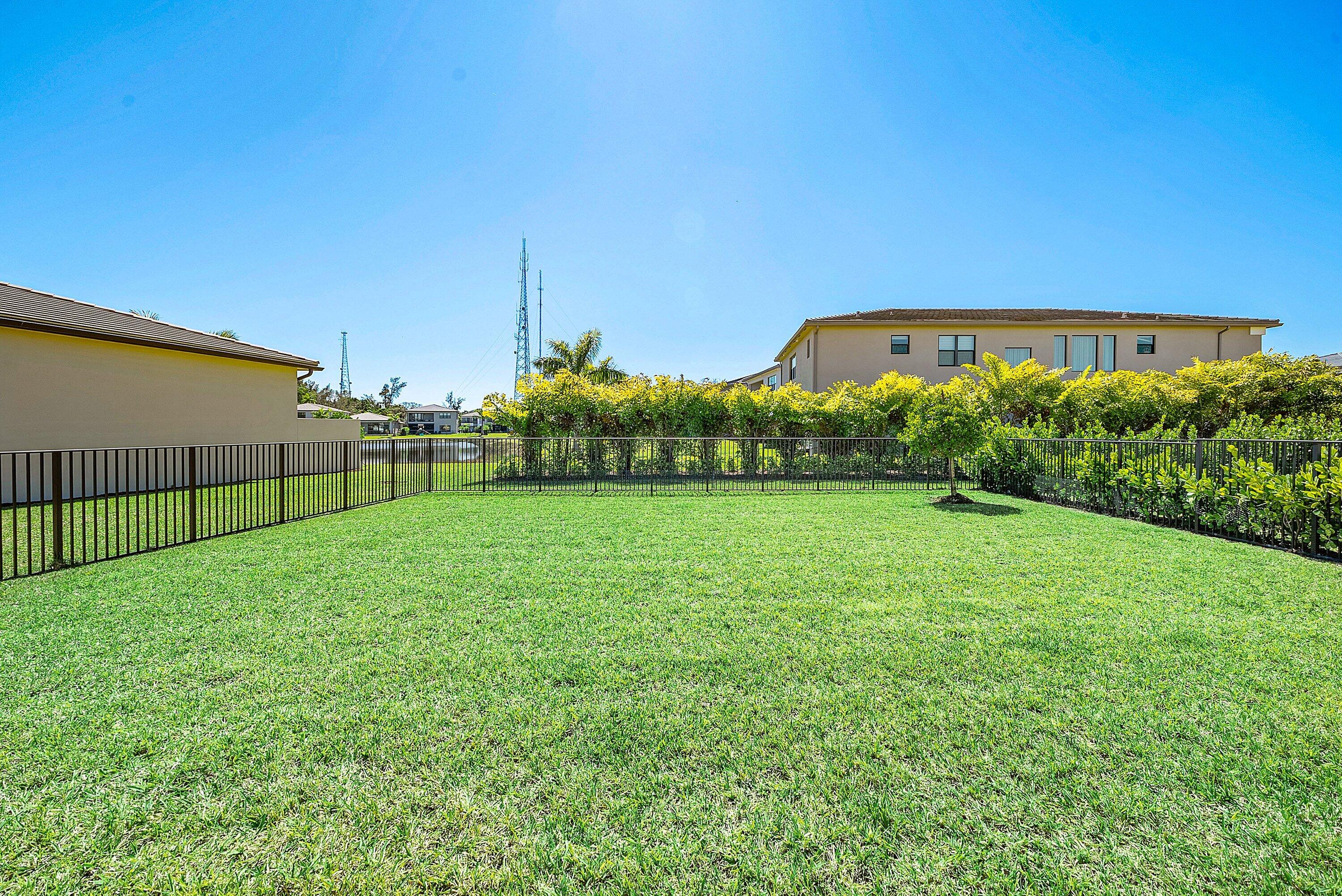 8260 Royal County Down Road Boca Raton, FL 33434 - Photo 59 of 115 057-8260RoyalCountyDownRoad-BocaRaton-FL