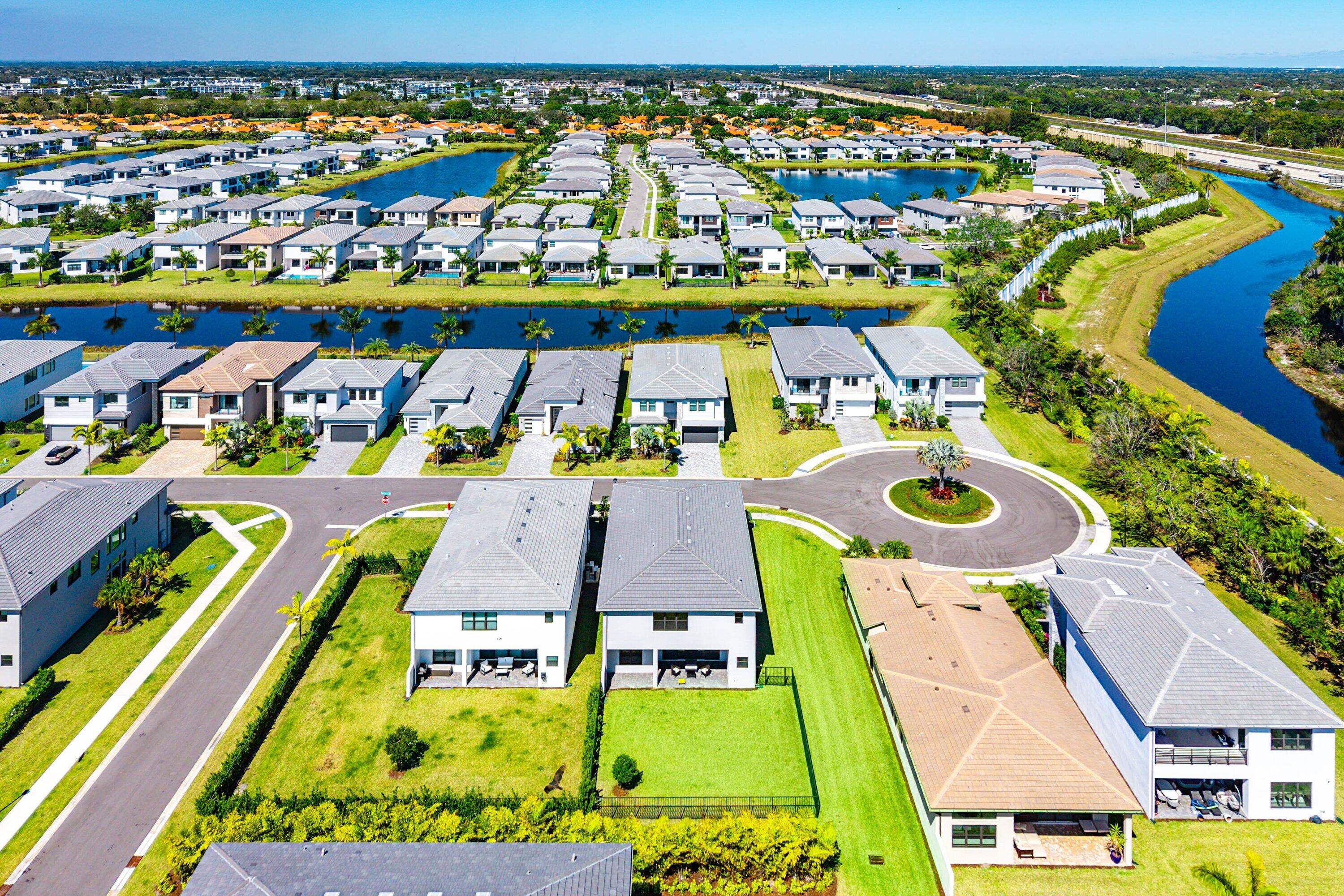 8260 Royal County Down Road Boca Raton, FL 33434 - Photo 73 of 115 071-8260RoyalCountyDownRoad-BocaRaton-FL