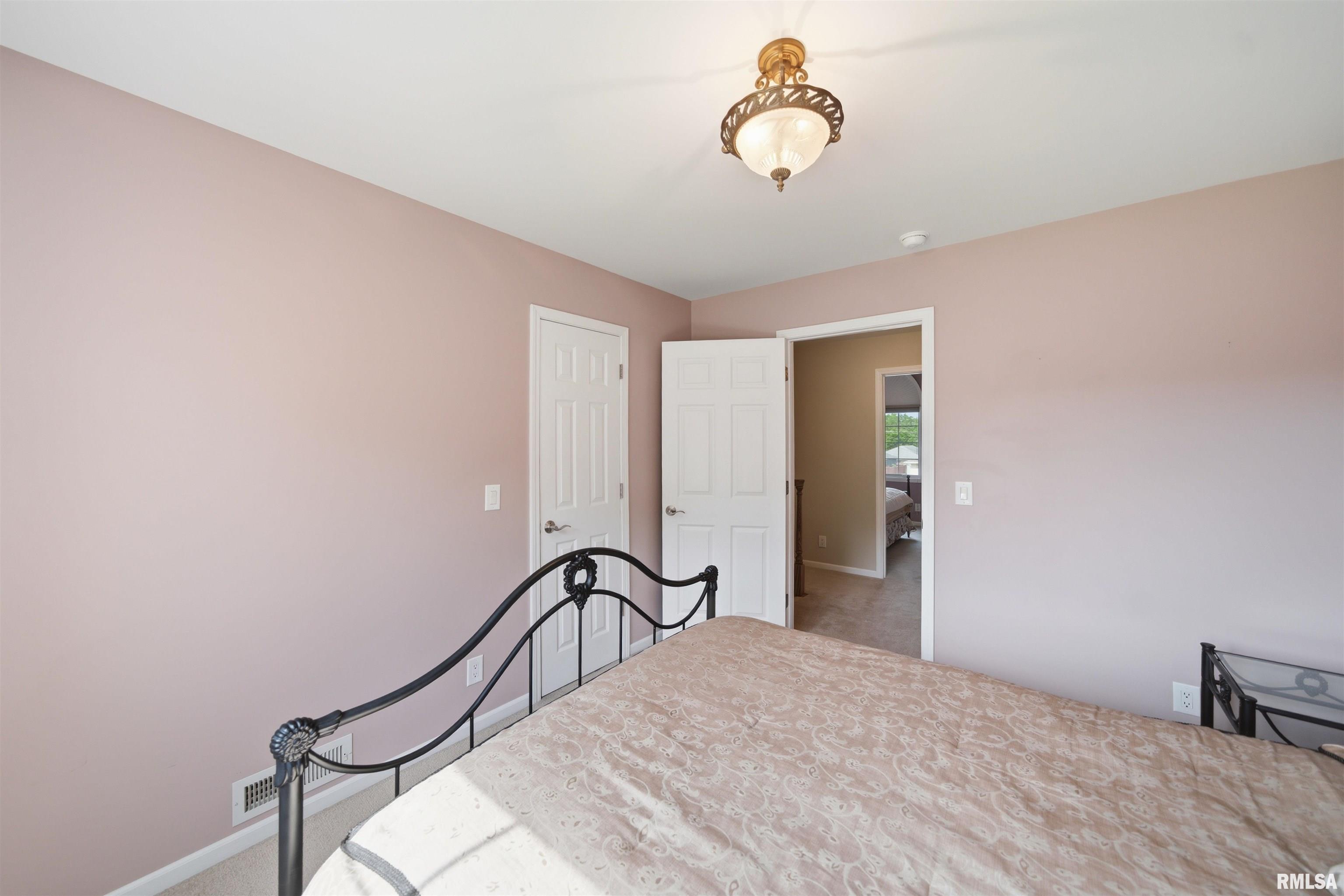 211 Wagner Street Washington, IL 61571 - Photo 29 of 51