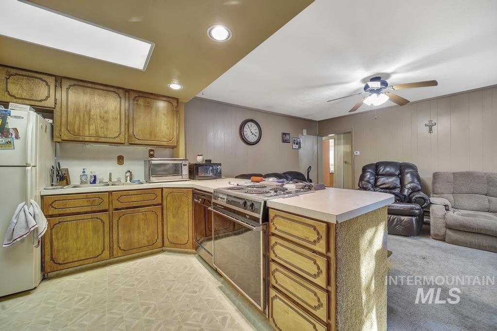 111 2nd Street Rupert, ID 83350 - Photo 6 of 34