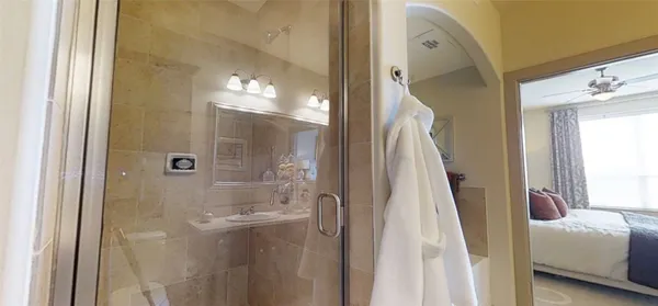 $1,860 | 1340 West Gray Street, Unit 220, Houston, TX 77019
