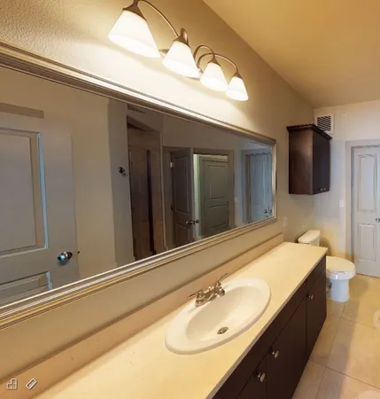 $1,860 | 1340 West Gray Street, Unit 220, Houston, TX 77019