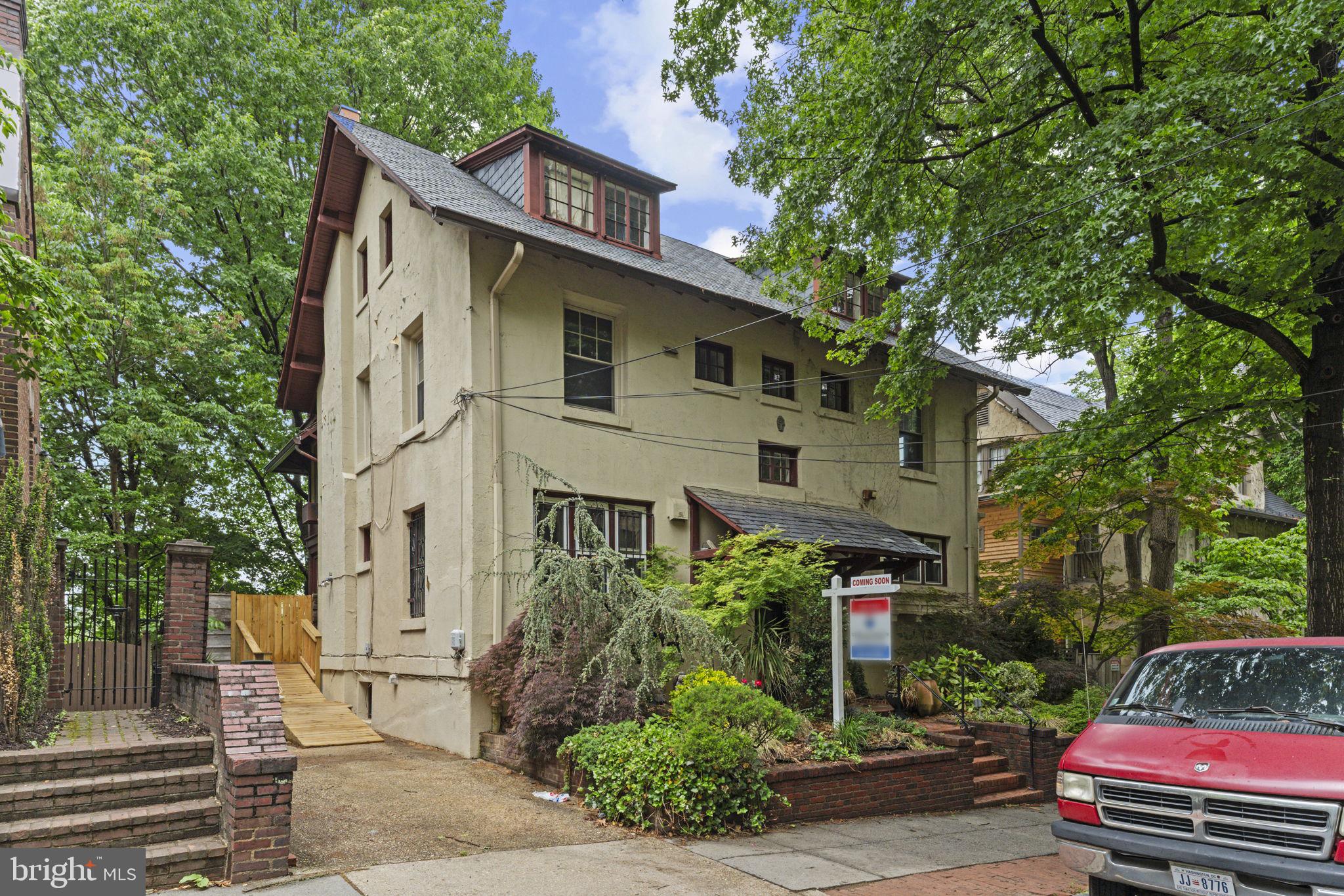 2812 Adams Mill Road Northwest Washington, DC 20009 - Photo 4 of 45 Exterior - Front and Driveway