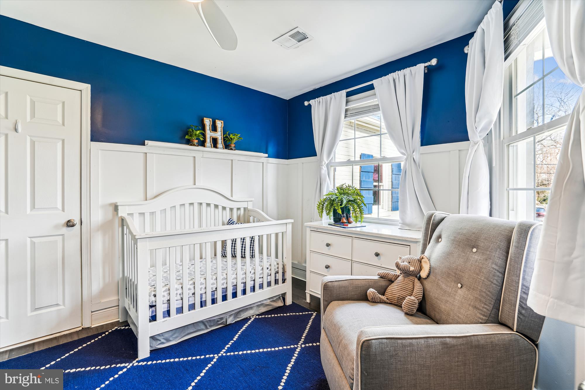 10206 Sutherland Road Silver Spring, MD 20901 - Photo 25 of 74 Bedroom #3 with en suite bathroom