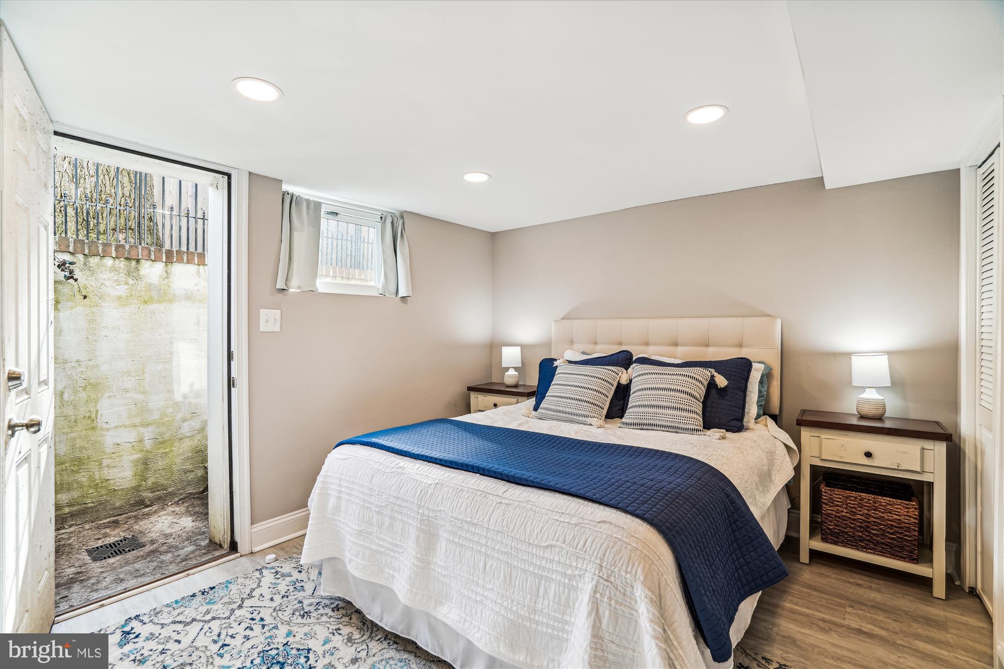 10206 Sutherland Road Silver Spring, MD 20901 - Photo 37 of 74 Bedroom #4 with separate walk-up entrance