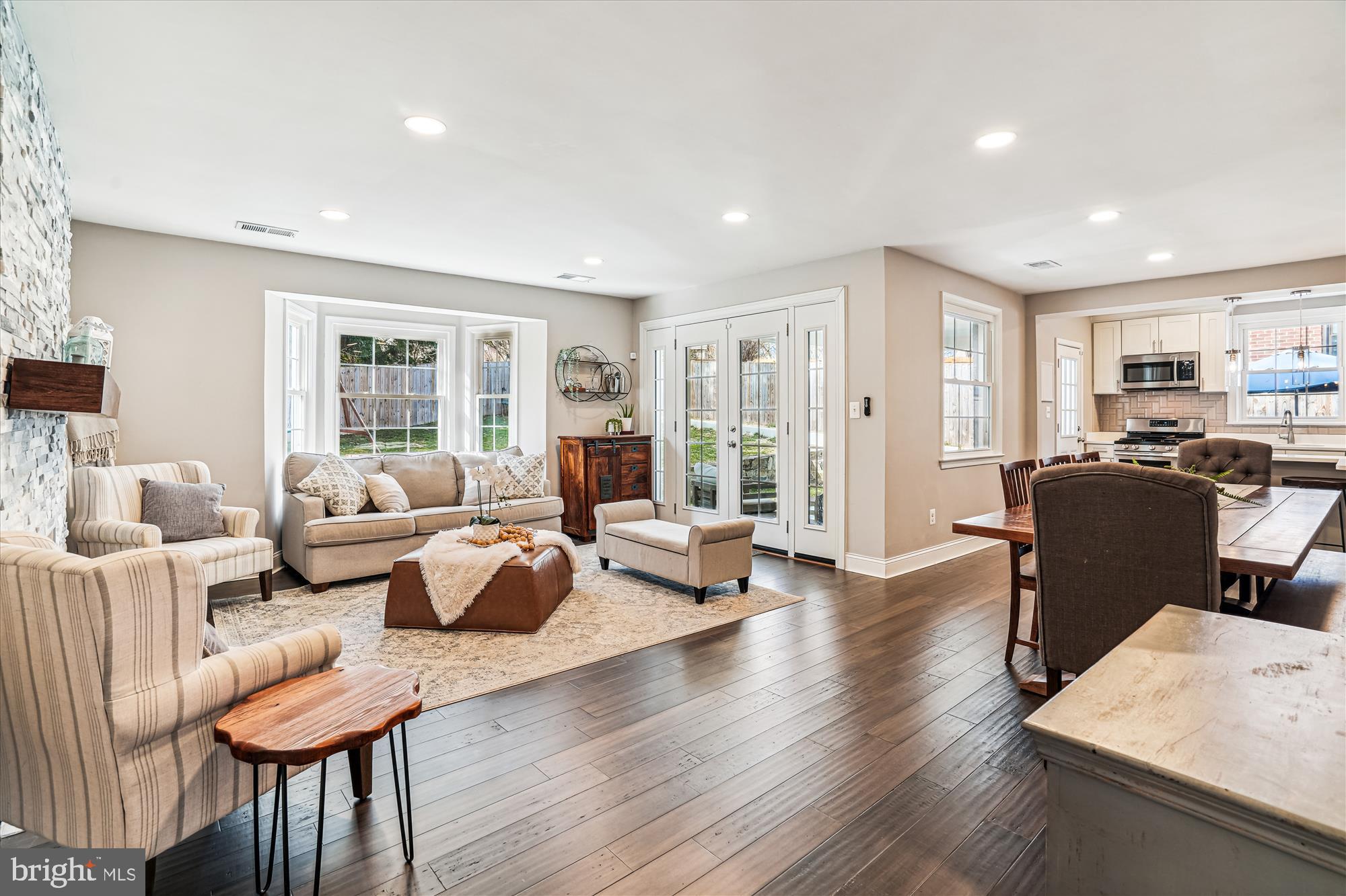 10206 Sutherland Road Silver Spring, MD 20901 - Photo 10 of 74 Living Room w/ tons of light &