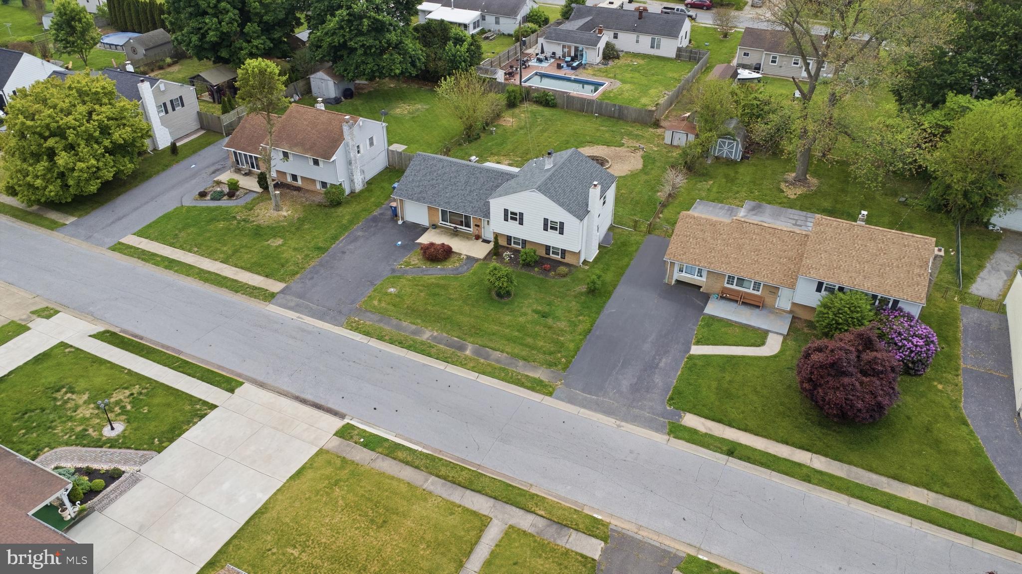 10 Darwin Road Newark, DE 19702 - Photo 46 of 52 Front of home - Aerial View